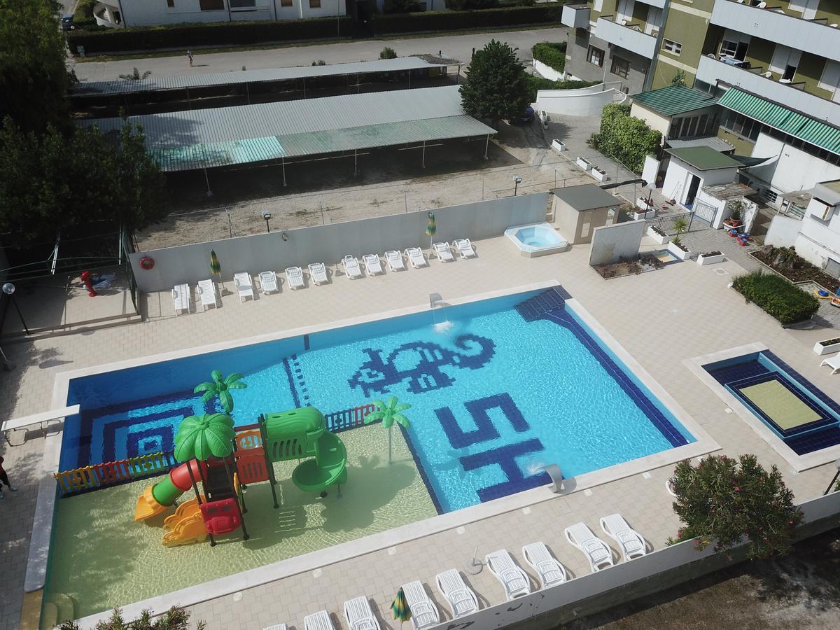 Hotel Smeraldo Giulianova Exterior foto